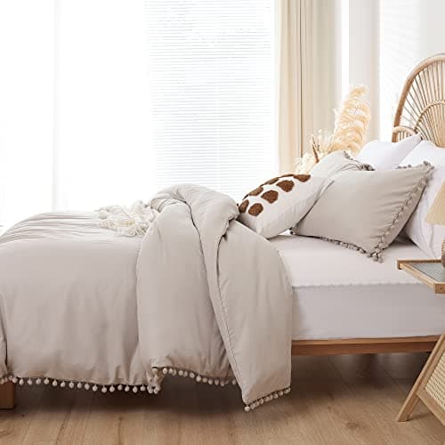 YIRDDEO Queen Comforter Set - Soft Bedding for All Seasons - 3 Pieces