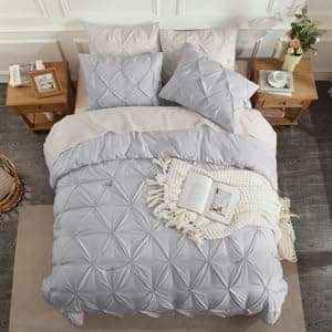 Andency White Queen Size Comforter Set, 3-Piece Cute Pinch Pleat bedding