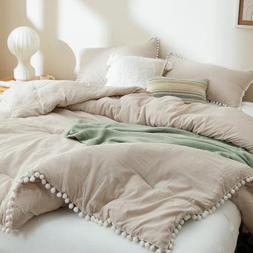 Bedsure Linen Queen Comforter Set with Pom Pom Detail - Vintage Boho Bedding Set for All Seasons, 3 Piece Shabby Chic Design with Fluffy Softness and 2 Pillow Shams