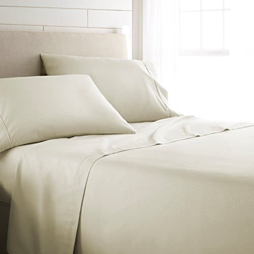 Simply Soft 4 Piece Chevron Pattern Sheet Set, Cream Queen Size