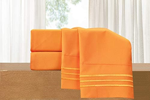 Luxury 1500 Thread Count Microfiber 4-Piece Bed Sheet Set - Queen, White