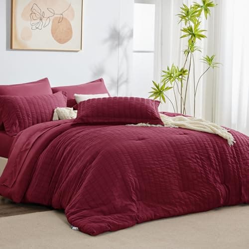 CozyLux Queen Seersucker Comforter Set with Bed in a Bag
