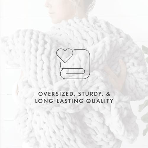 Chunky Knit Throw Blanket - Hypoallergenic - Cozy Home Accent