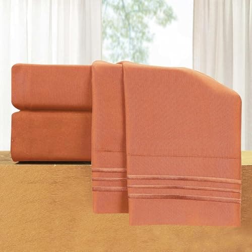 Luxury 1500 Thread Count Microfiber 4-Piece Bed Sheet Set - Queen, White