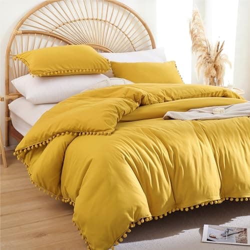 YIRDDEO Queen Size Comforter Set with Ball Pom Fringe - Oatmeal