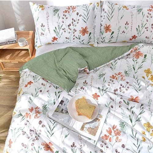 Queen Size White Yellow Floral Comforter Set - Green Leaf Print Reversible Down Alternative Bedding - 90x90 Vintage Farm