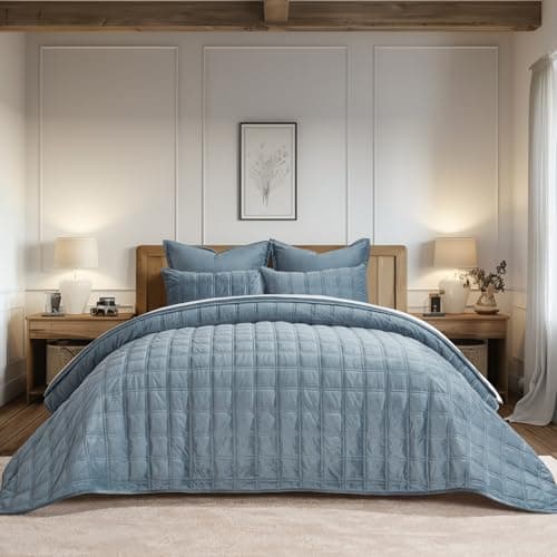 EVERGRACE King Size Ultra Soft Velvet Quilt with 2 Shams, Blue Linen, 108"x96"