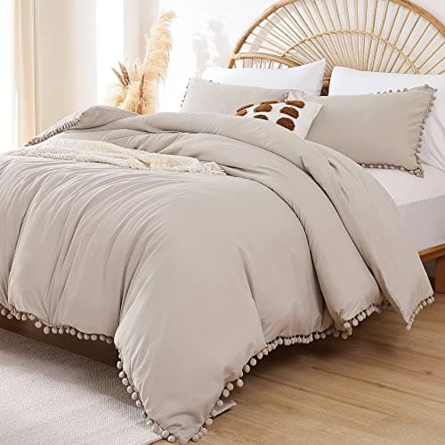 YIRDDEO Queen Comforter Set - Soft Bedding for All Seasons - 3 Pieces