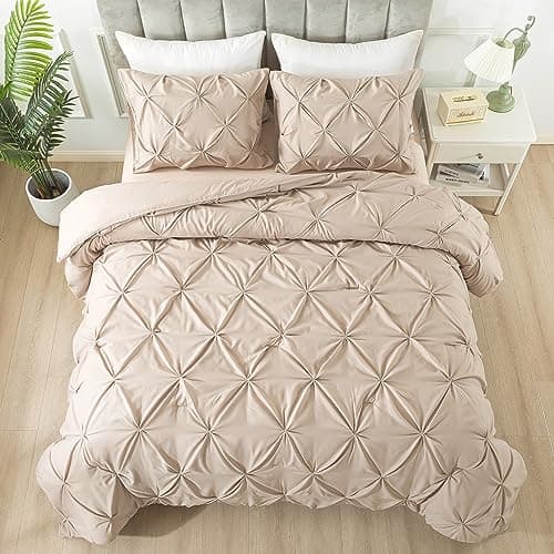 Andency White Queen Size Comforter Set, 3-Piece Cute Pinch Pleat bedding