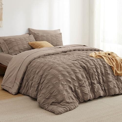 Bedsure Queen Size Bed in a Bag Plaid Seersucker Comforter Sets