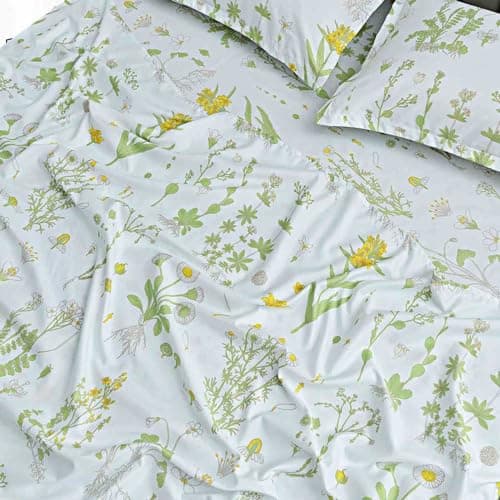 Nanko Floral Bedding Set Full Size 4 Pieces - Soft Microfiber, Aesthetic Chic Farmhouse Decor