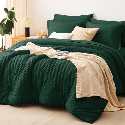 CozyLux Queen Seersucker Comforter Set with Bed in a Bag