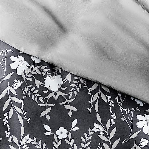 Queen Duvet Cover Set with 2 Pillow Shams in Black