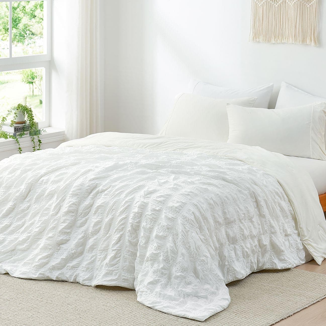 Q-Max 0.4 Reversible Cooling Comforter Queen Size White