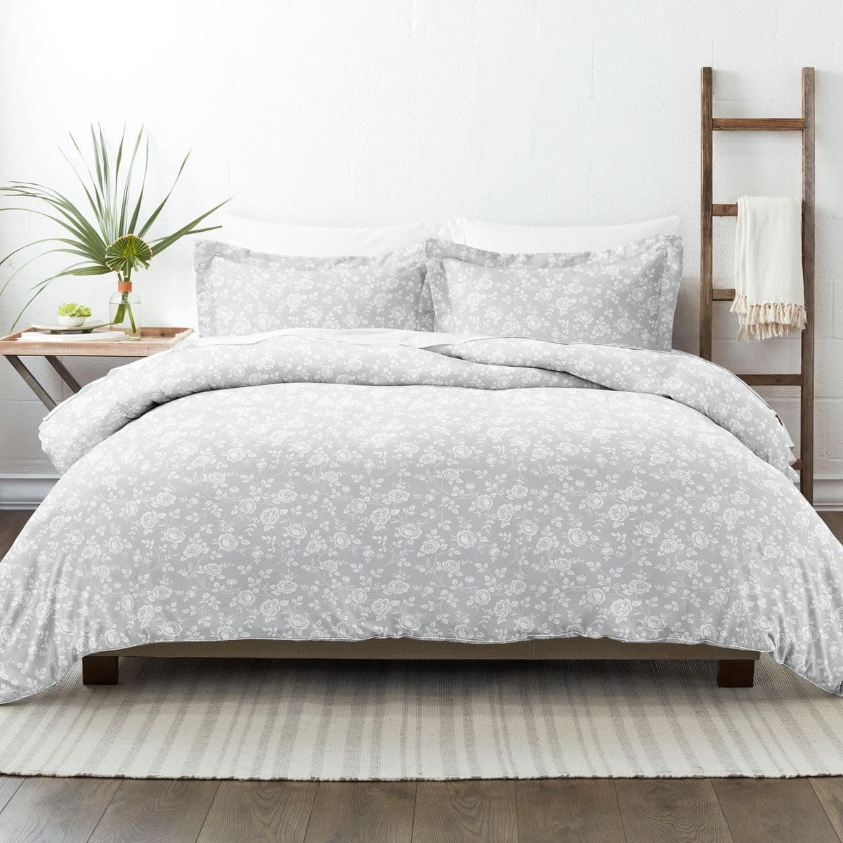King Size Linen Duvet Cover Set with 2 Pillow Shams for a Dreamy Bedroom