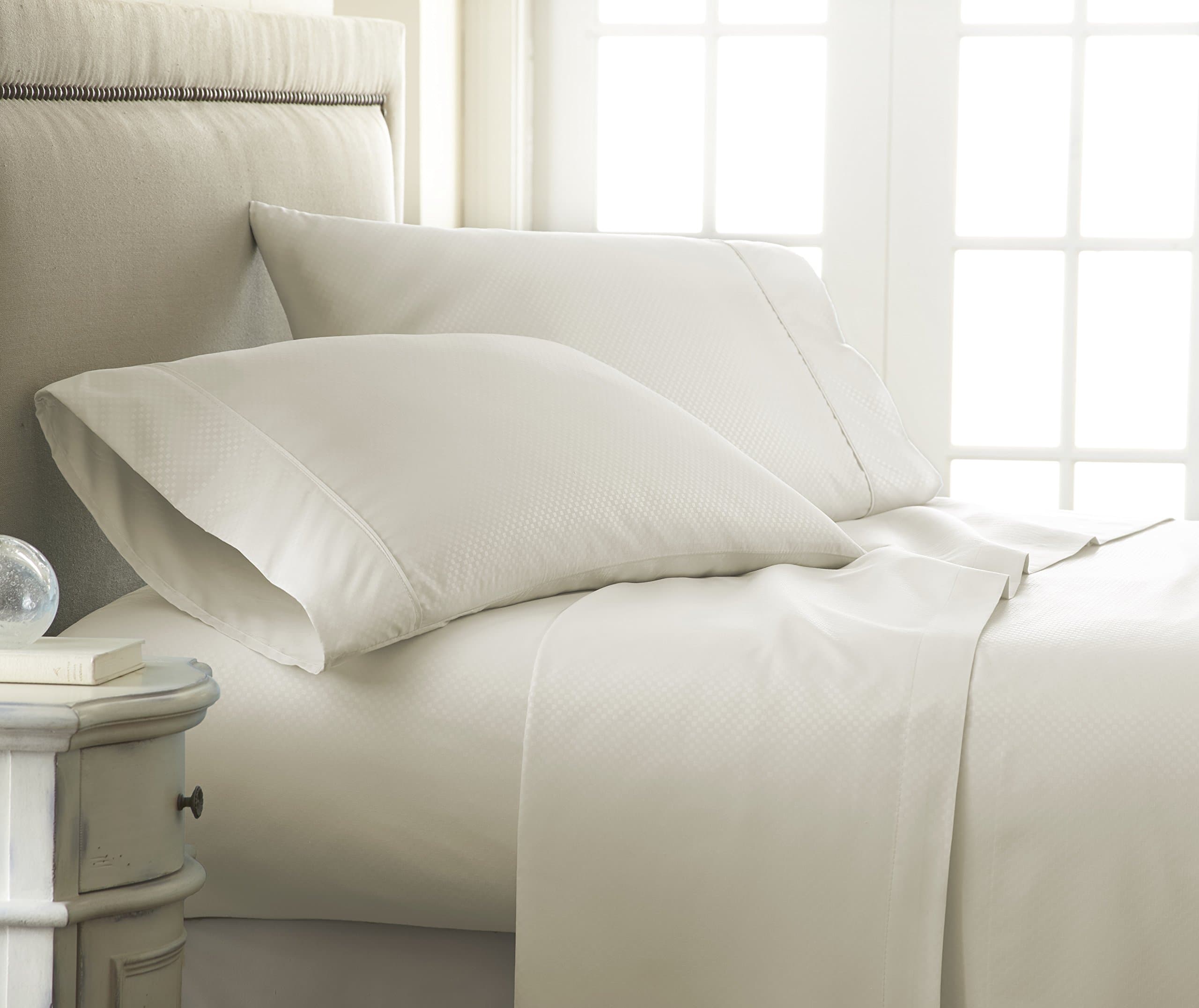 Embossed Checkered Pattern Full Cream 4 Piece Sheet Set by ienjoy Home