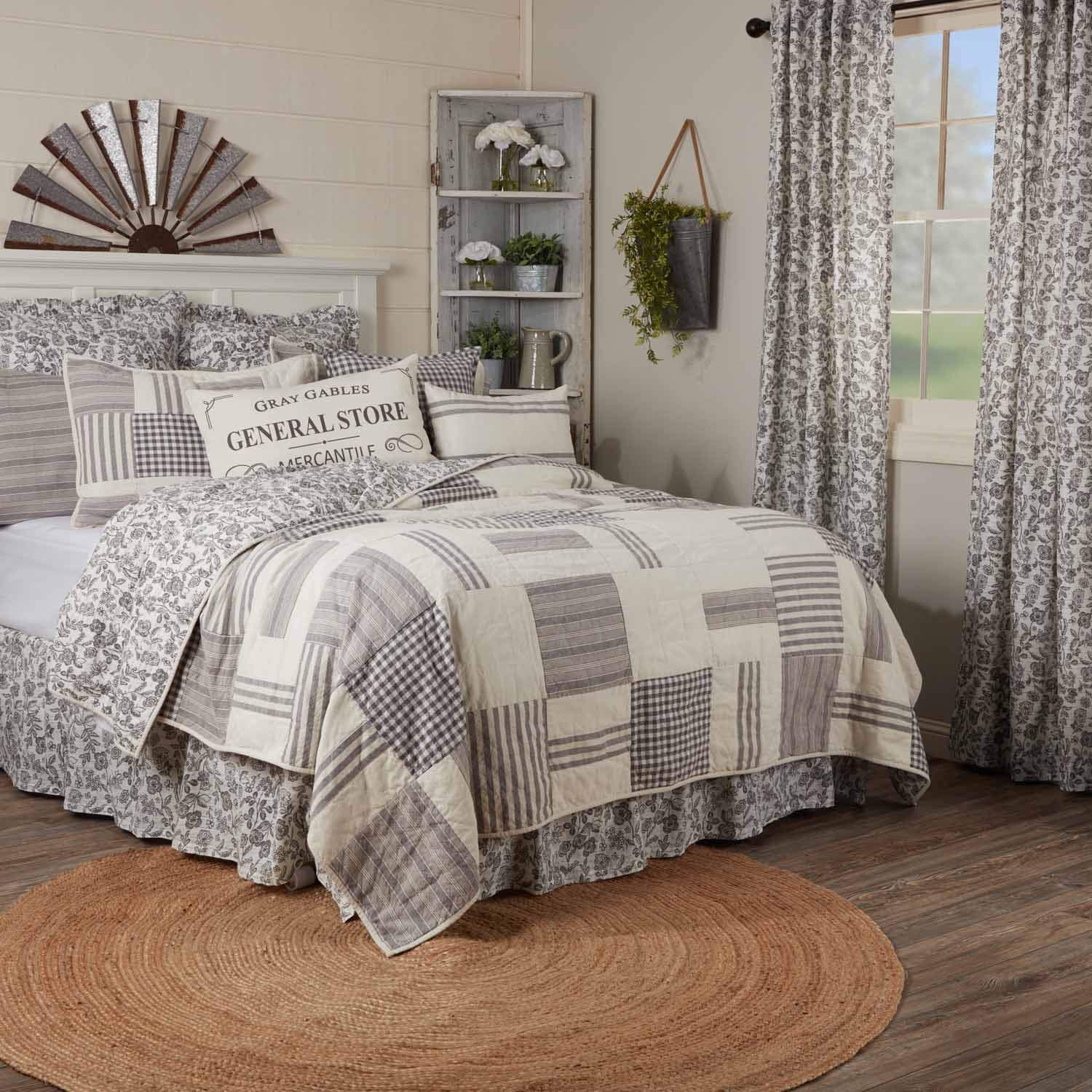 Gray Gables King Reversible Quilt, Floral & Patchwork, 100% Cotton Boхо Chic